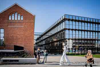 HERBELEEF. Gemeenteraadsleden vergaderden voor eerste keer in nieuw stadhuis Beringen