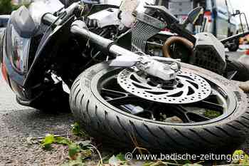Motorradfahrerin überschlägt sich mehrfach auf der Landstraße bei Breisach - Breisach - Badische Zeitung