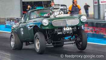 Volvo P1800 drag car packs a Chevy 454