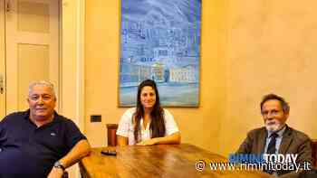 Il sindaco Parma saluta il responsabile del punto di Primo intervento del "Franchini" - RiminiToday