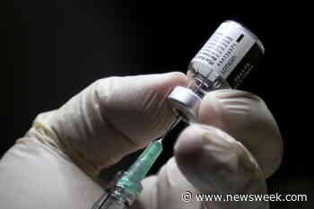 Outspoken Doctors Ordered to Stop Issuing Medical Exemptions From COVID Vaccine - Newsweek