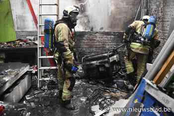 Arbeider loopt zware brandwonden op in werkplaats