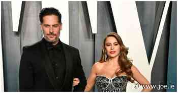 Hollywood couple Joe Manganiello and Sofia Vergara seen enjoying a Cork chipper - JOE.ie