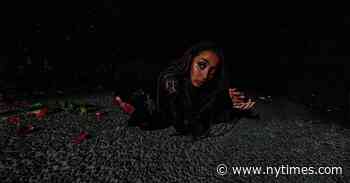 PinkPantheress’s Slivers of Dance-Pop Play With Memory Like a Toy