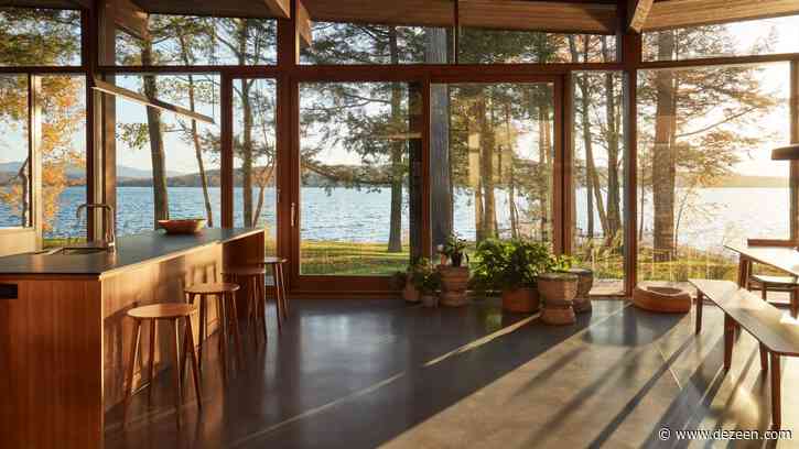 Two angular wings form Quebec chalet by Atelier Pierre Thibault