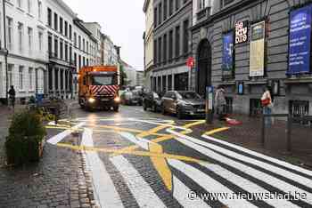 Veiliger naar De Studio dankzij artistiek zebrapad (Antwerpen) - Het Nieuwsblad