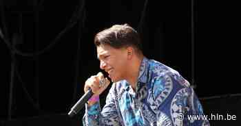 Opmerkelijke carrièreswitch: Antwerpse rapper Soufiane Eddyani gaat nu sfeerhaarden verkopen - Het Laatste Nieuws