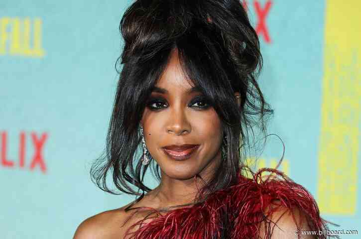 Kelly Rowland Reacts to Viral Video of Her Run-In With Jay-Z: ‘I See My Big Bro All The Time!’