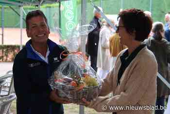 Oxaco Tennis brengt al 50 jaar mensen samen (Boechout) - Het Nieuwsblad