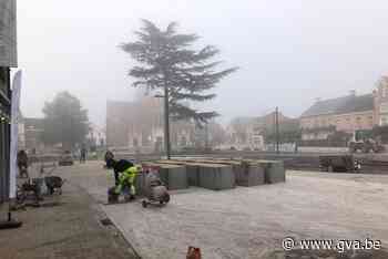 Gemeentehuis alleen langs voorkant bereikbaar (Kasterlee) - Gazet van Antwerpen Mobile - Gazet van Antwerpen