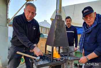 Internationale smeden geven kennis aan elkaar door (Bocholt) - Het Belang van Limburg Mobile - Het Belang van Limburg