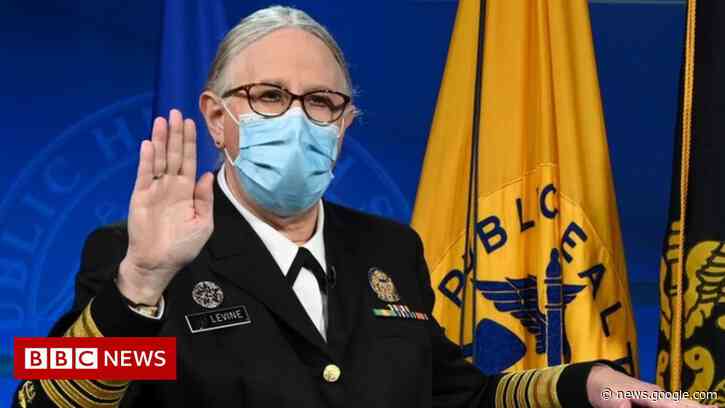 Rachel Levine: Transgender official sworn in as four-star admiral - BBC News