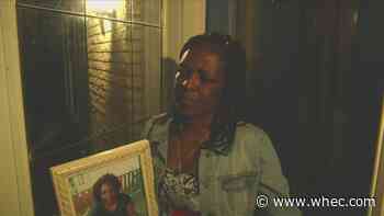 Family remembers mother of 5 killed in crash Sunday