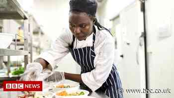 Inflation: Food price rises are terrifying, warns industry - BBC News