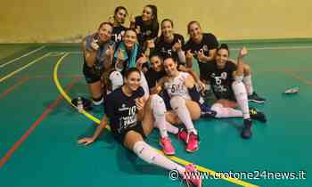 Pallavolo: ottimo esordio per la Poseidon Crotone, prima vittoria in trasferta - Crotone24News.it