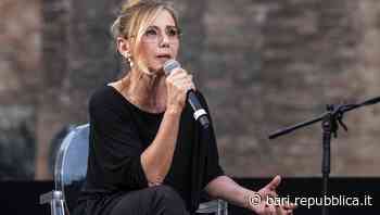 Concita De Gregorio porta 'Un'ultima cosa' al Kismet di Bari: "Ho scelto il teatro perché è il luogo della vi… - La Repubblica