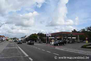 Exhibitionist bevredigt zich al jaren langs kant van de weg (en wenkt vrouwen)