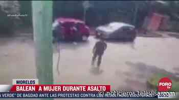 Video: Sujetos balean a mujer durante asalto en Cuernavaca, Morelos - Noticieros Televisa
