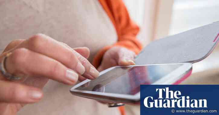 45 million people in UK received scam texts or calls in last three months