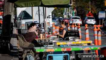 Make CaféTO outdoor dining program permanent, city report recommends