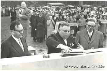 IN BEELD. Deurne viert eerstesteenlegging modernistisch districtshuis