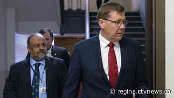 Sask. residents should keep small, consistent circles of contact: Dr. Shahab