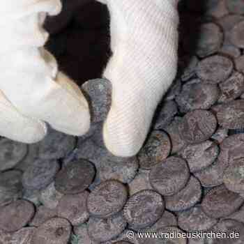 Rund 5500 römische Silbermünzen in Augsburg entdeckt - radioeuskirchen.de