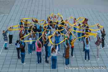 School kleurt geel tegen kanker (Waregem) - Het Nieuwsblad