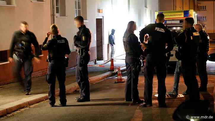 Ein Toter und zwei Verletzte nach Auseinandersetzung in Chemnitz - MDR