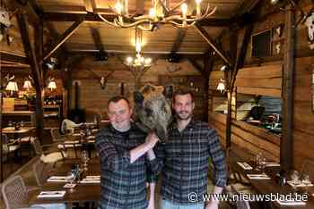 Liefhebber van wild? Dan moet je in deze authentieke jagershut zijn: “Wekenlang bezig geweest met verzamelen van attributen”<I></I>