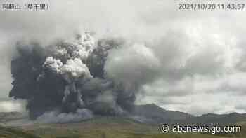 Volcano in southern Japan erupts with massive smoke column