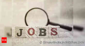 FMCG and Retail sectors top job growth in September 2021 - Times of India