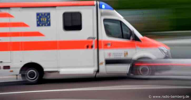 Arbeiter bei Ernte von Traktor überrollt: Schwerverletzt