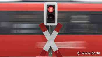 Tödlicher Unfall an Bahnübergang in Neu-Ulm - BR24