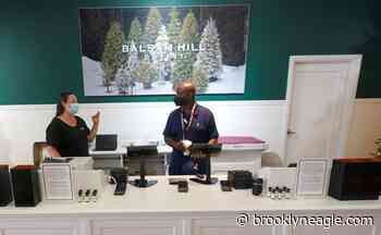 Retail, restaurant fed up with nights, weekends seek flexible schedules - Brooklyn Daily Eagle