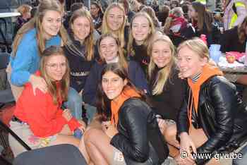 Ontbijt royale in het park voor wie in uniform van jeugdbeweging naar school gaat - Gazet van Antwerpen