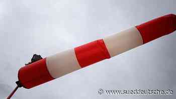 Sturm "Ignatz": Einschränkungen im NRW-Regionalverkehr - Süddeutsche Zeitung