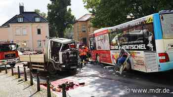 Lkw und Linienbus in Bischofswerda zusammengestoßen | MDR.DE - MDR