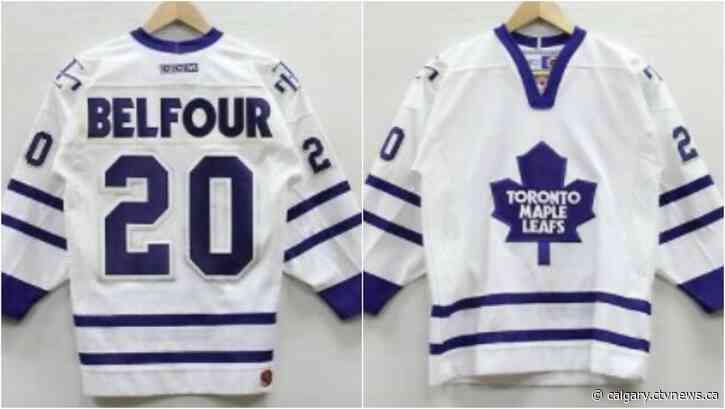 Police investigating downtown Calgary attacks search for hockey jersey