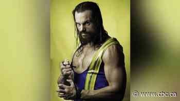 Calgary pro wrestler — complete with oil worker shtick — climbs into new biweekly show - CBC.ca