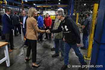 US unemployment claims fall to new pandemic low of 290,000 - Powell River Peak