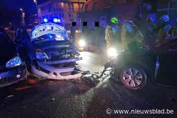 Twee politieagenten gewond bij ongeval na achtervolging<BR />