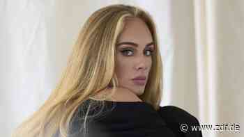 Adele sorgt mit "Easy on me" für Begeisterung - ZDFheute