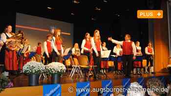 50 Jahre Jugendkapelle Bobingen: Der Nachwuchs spielt mit den Gründern - Augsburger Allgemeine