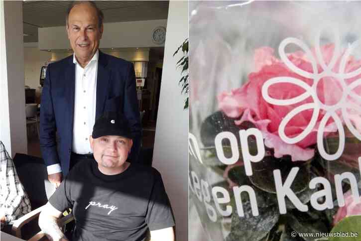 Tjerdy (24) verkoopt meer dan 600 azalea’s voor Kom op tegen Kanker