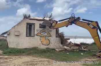 Punta del Diablo: anuncian nuevas demoliciones de casas construidas en espacios públicos - Subrayado.com.uy