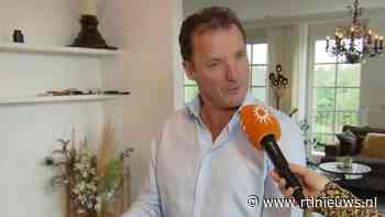 John de Bever krijgt lesje Engels voor EK-zaalvoetbal loting - RTL Nieuws