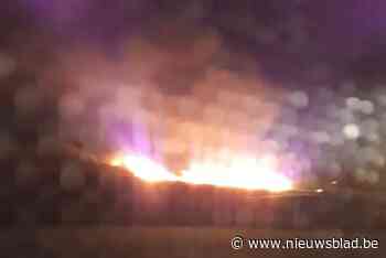 Zware brand in loods in Assebroek: “Echt beangstigend om te zien”