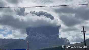 See volcano erupt in Japan