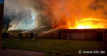 Zware brand zorgt voor ravage in Assebroek: “Sluit ramen en deuren” - Het Laatste Nieuws
